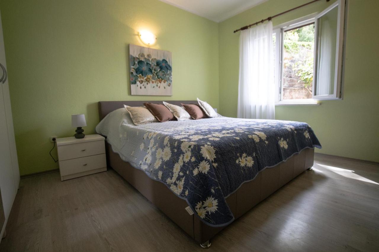 Apartment Jelena Molunat Exterior photo